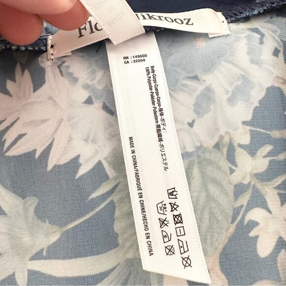 Flora Nikrooz Satin Blue Floral Print Petra Short Robe Tie Belt M/L Medium Large - Picture 9 of 12